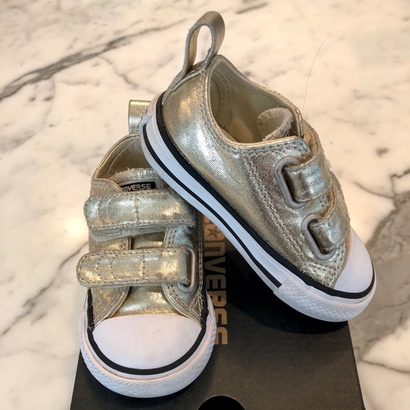 silver converse size 5